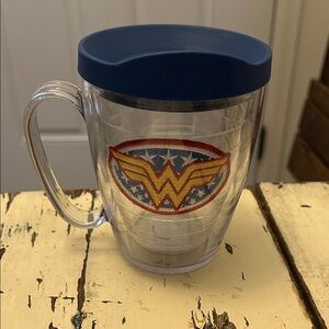 Wonder Woman Tervis Insulated Cup with Lid and Handle 12 Oz
